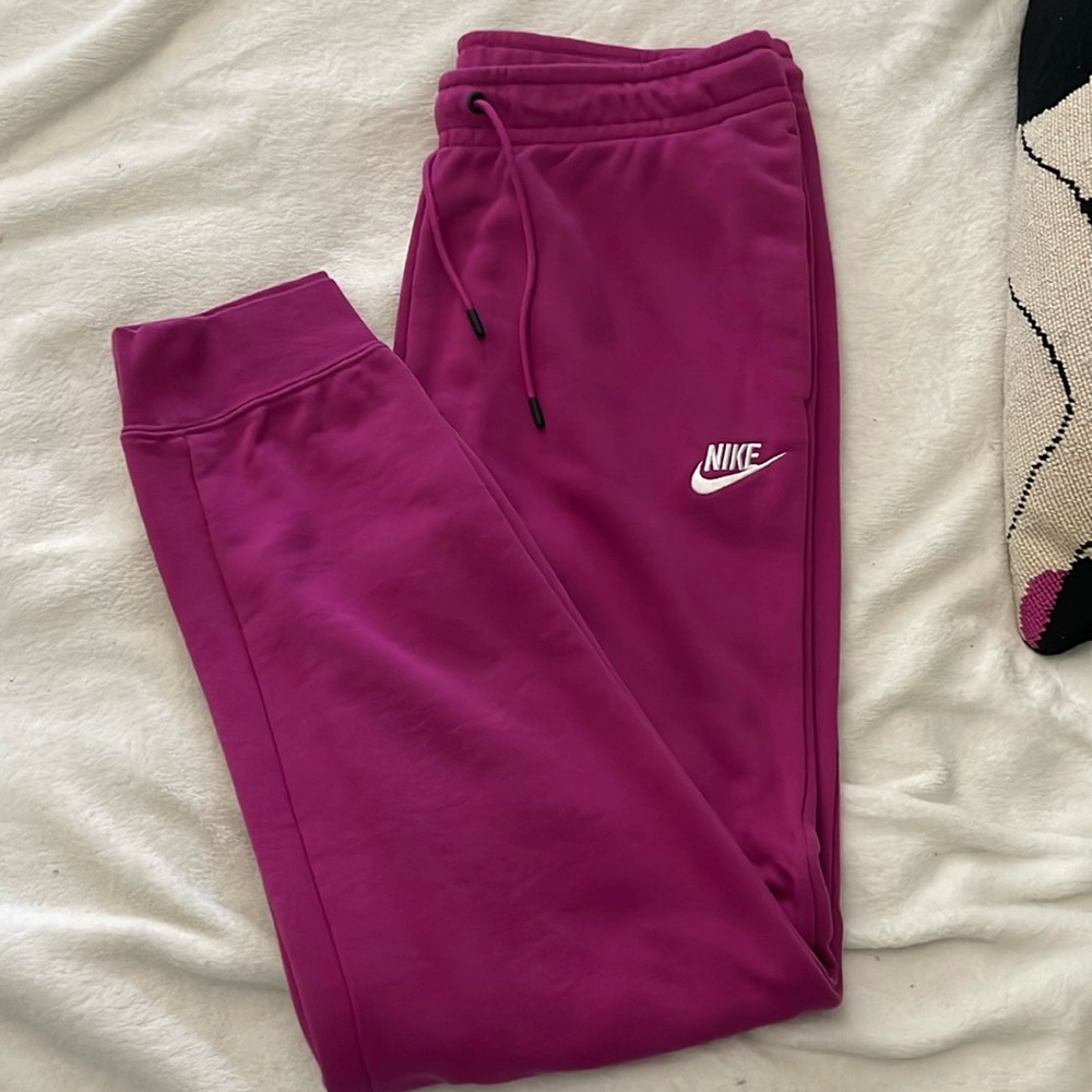 Women’s Magenta Nike joggers